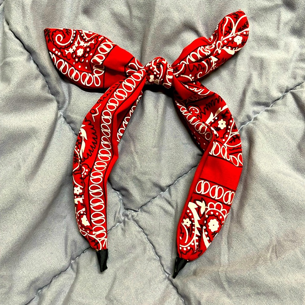Brand New Red Paisley bandana handband Forever 21